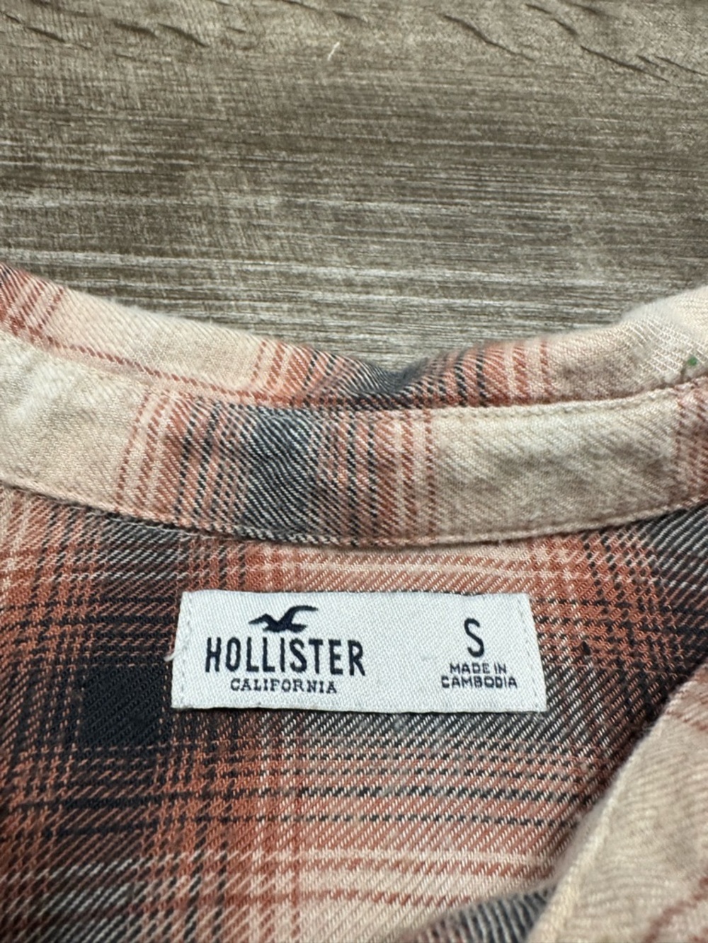 Hollister Plaid Button Front Shirt Size Small - Picture 4 of 8